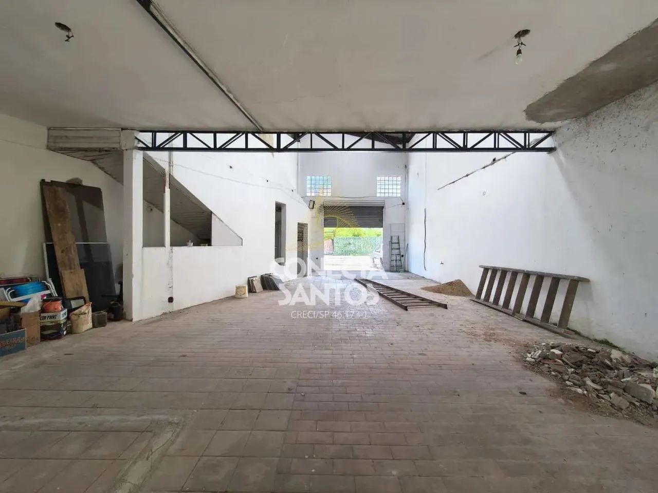 ALUGA-SE E VENDE-SE AMPLO GALPÃO NO MACUCO/SANTOS - Foto 2