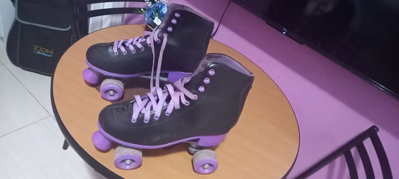 Vende-se patins tamanho 38 - Foto 2