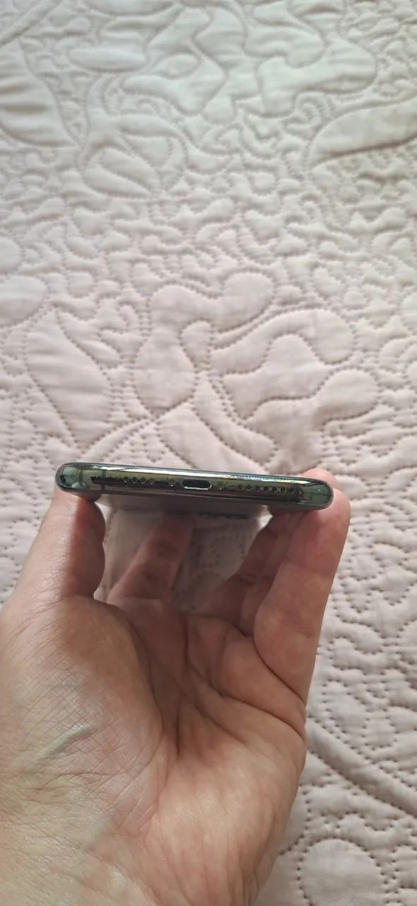 iPhone 11 Pro Max 64GB - sem riscos, com acessórios - Foto 5