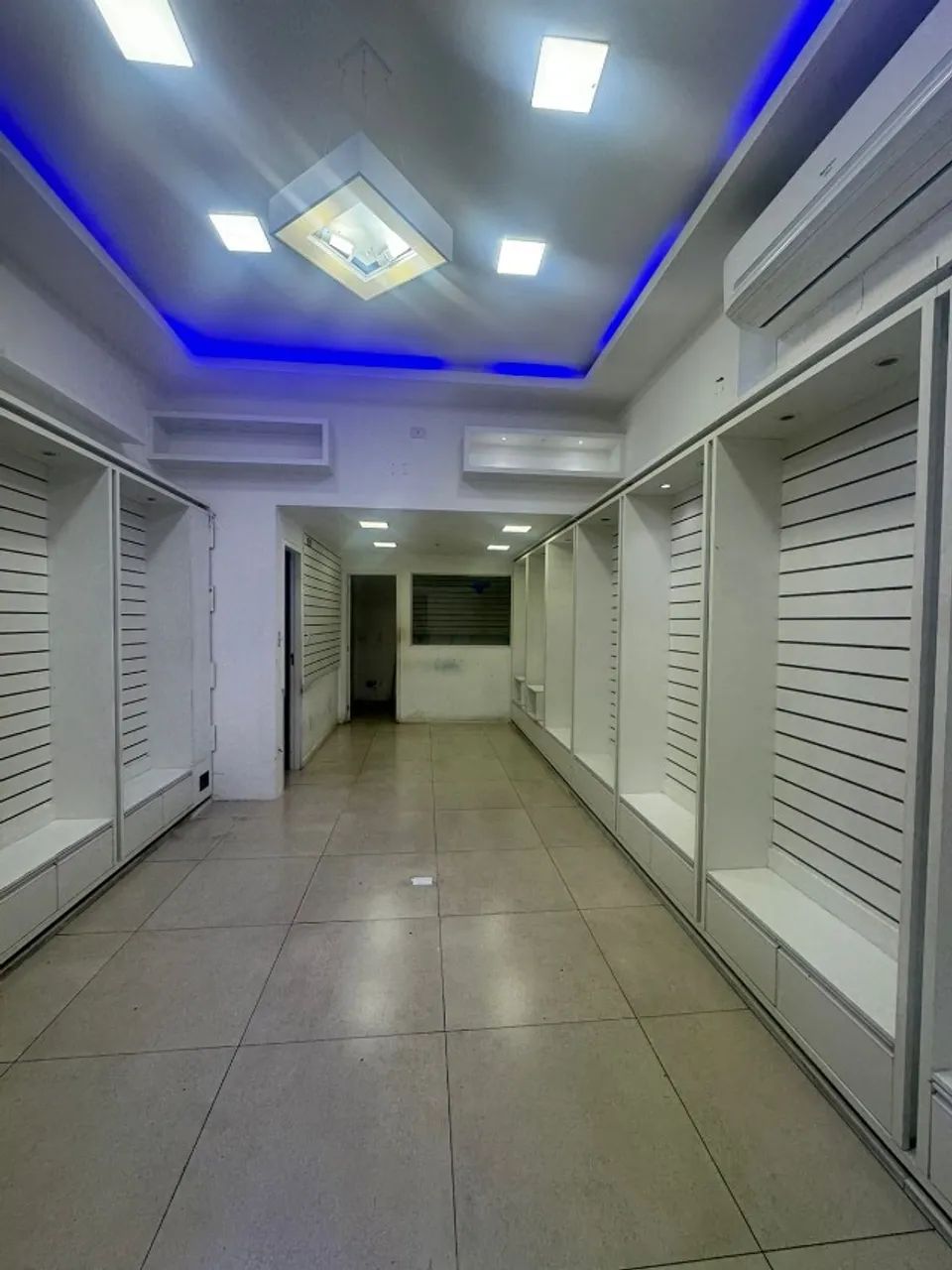 Moveis em MDF para loja - Foto 2