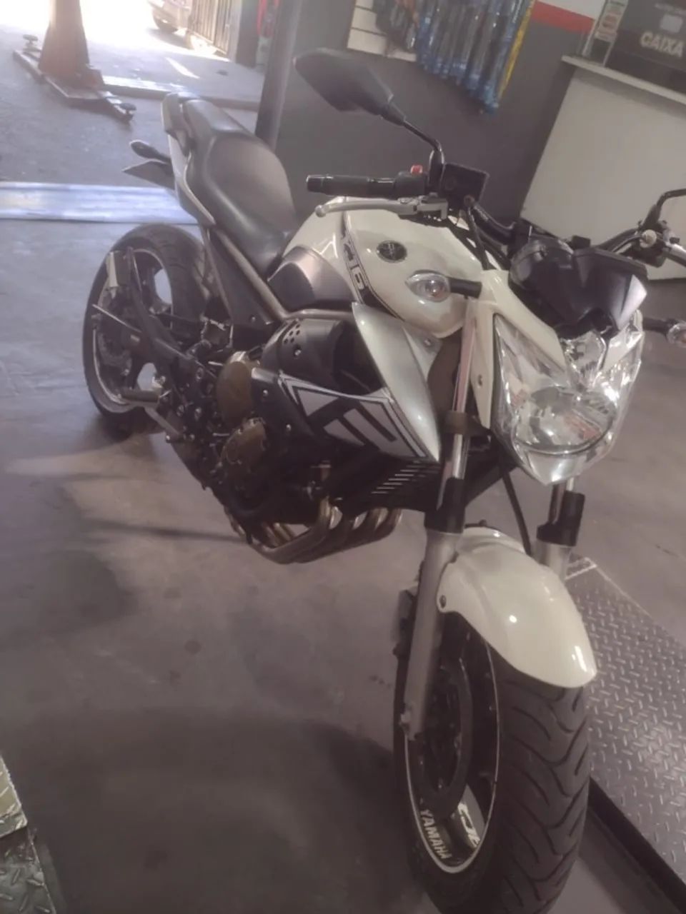 XJ6 branco pérola  - Foto 3