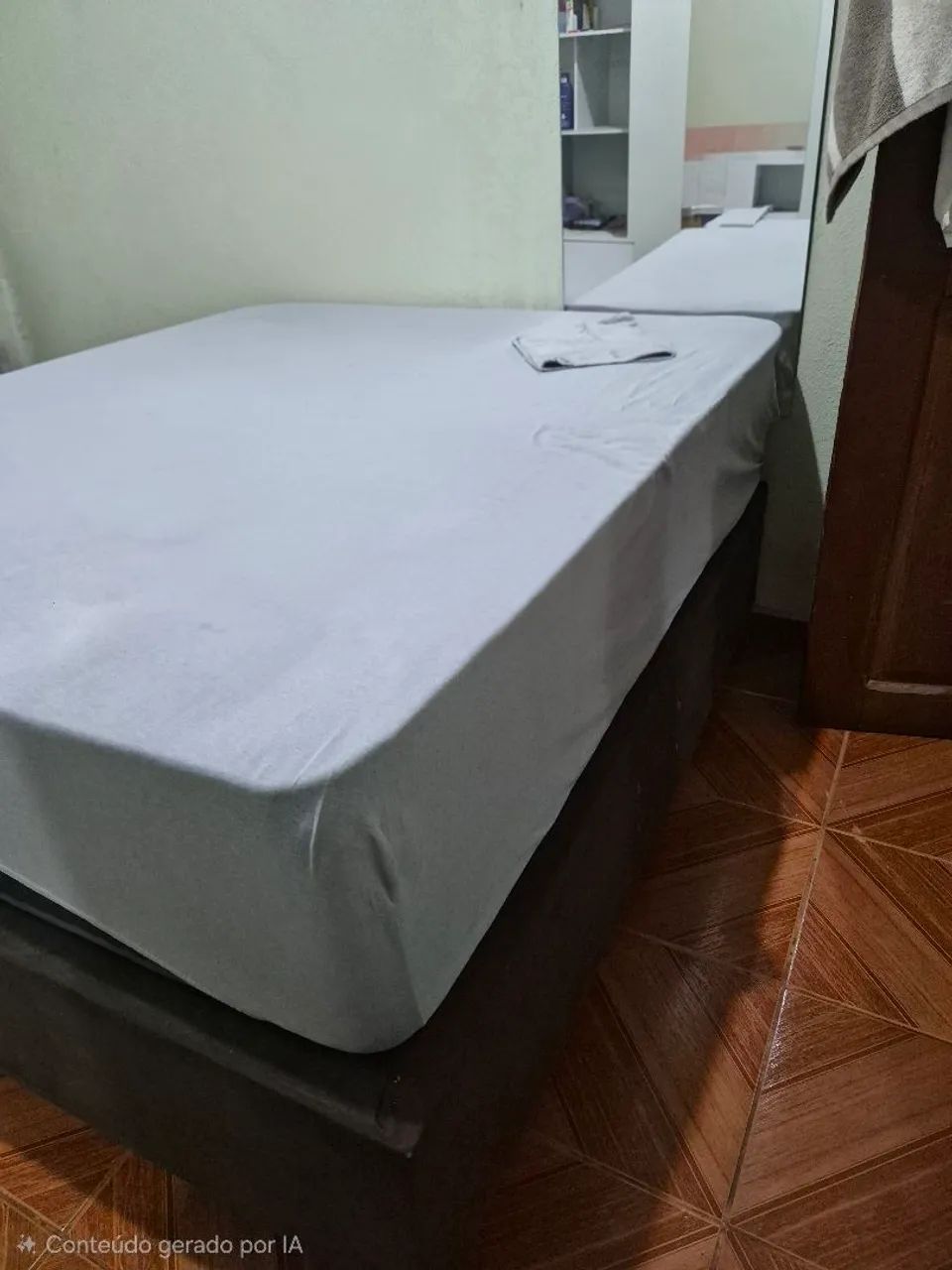 Guarda roupa, cama box e mesa suspensa  - Foto 3