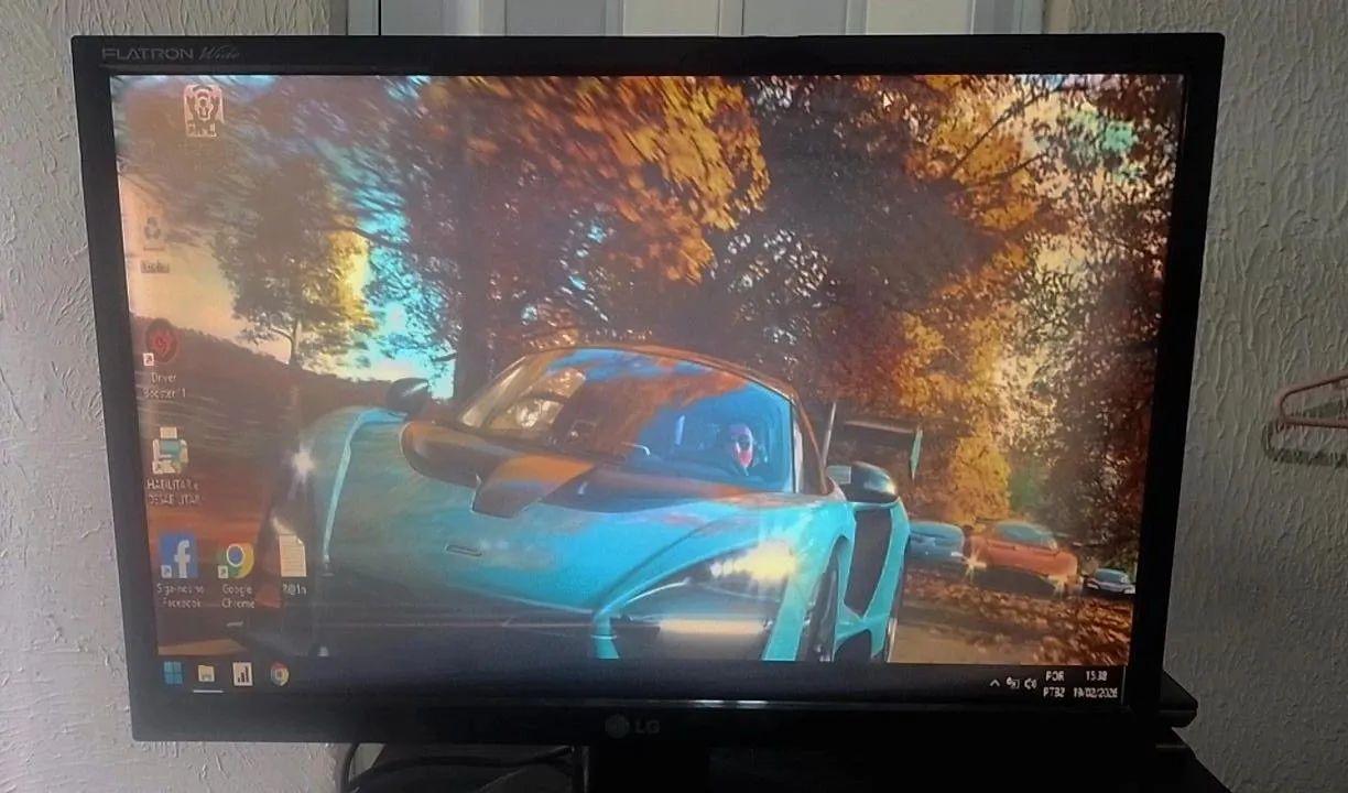 Monitor LG 22 Polegadas Com Mancha  - Foto 2