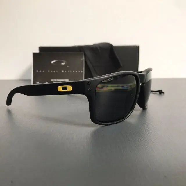 óculos de sol oakley holbrook vr46 matte - Foto 2
