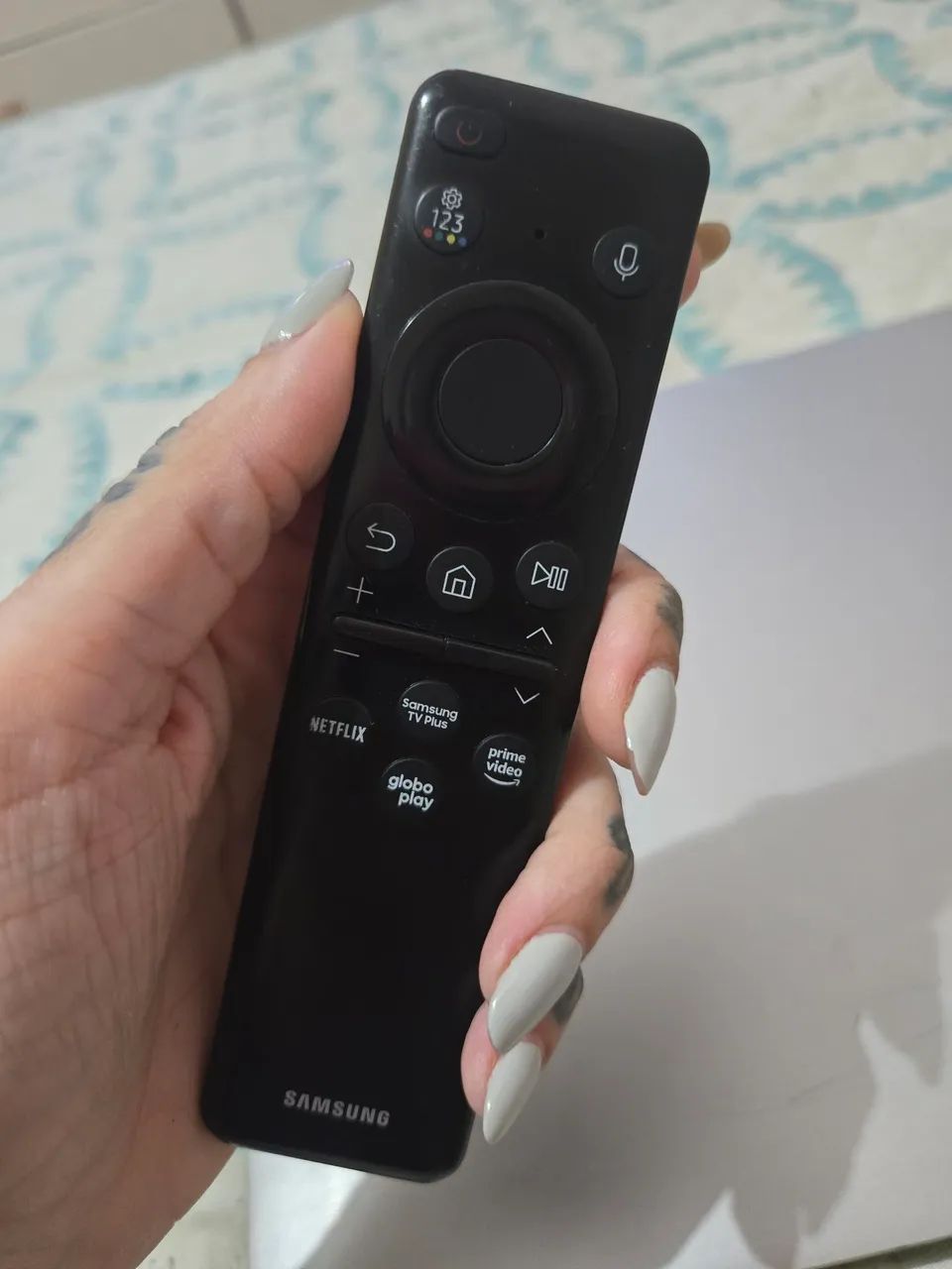 TV de 65 polegadas Samsung Crystal UH - Foto 3