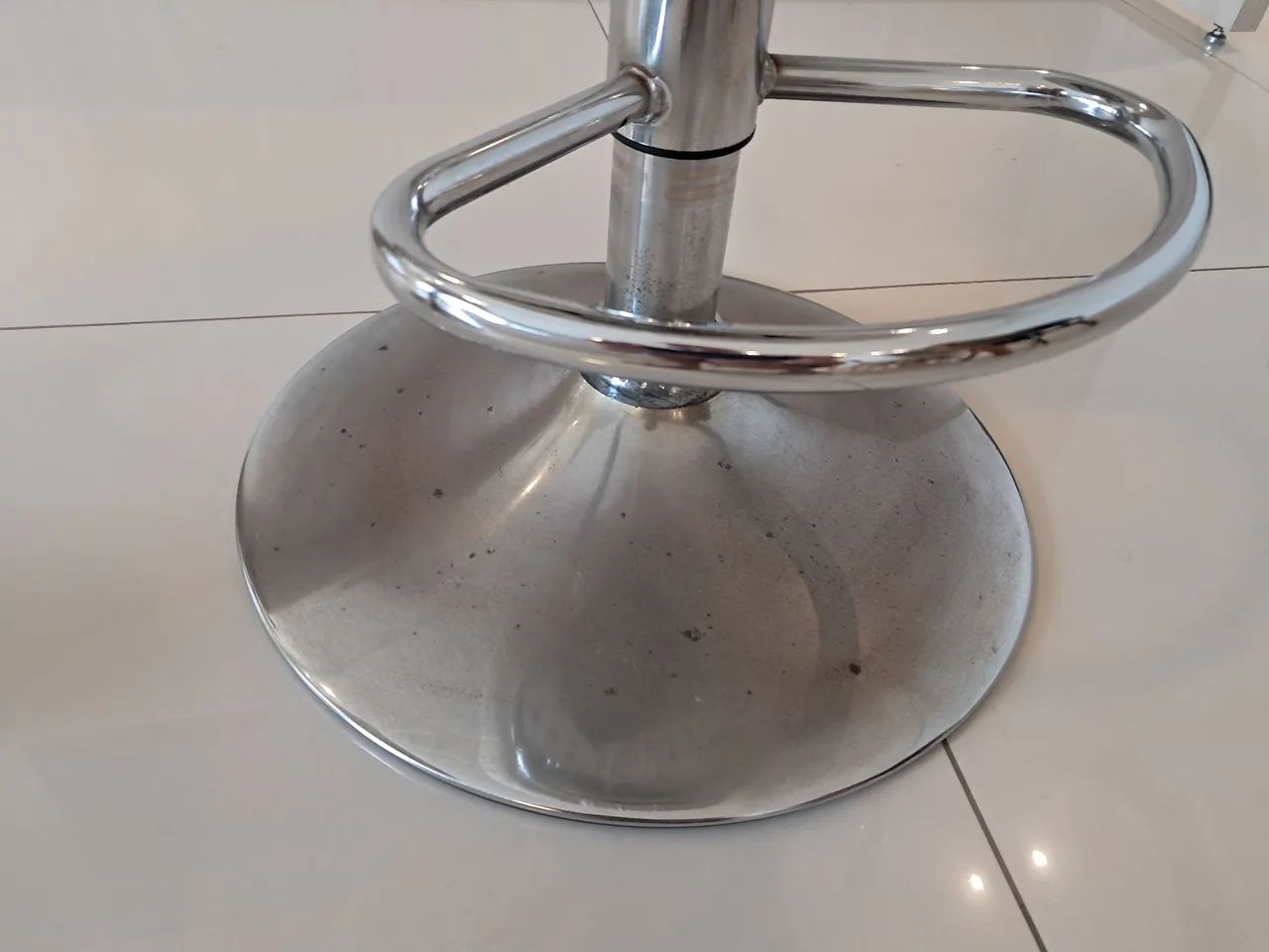 Par de banquetas giratórias - Foto 5