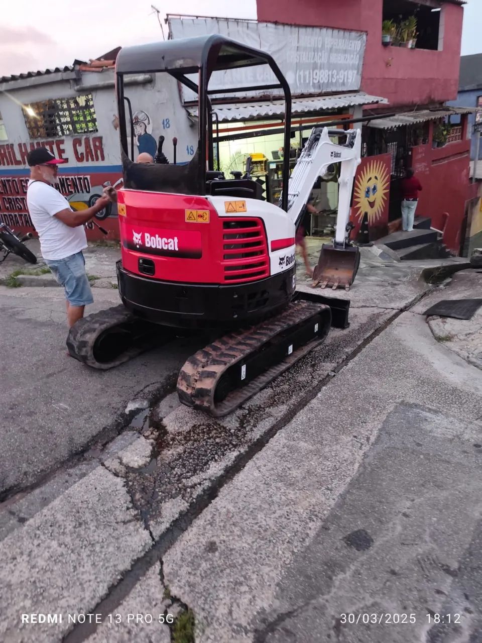 Mine escavadeira e26 bob Cat  - Foto 2