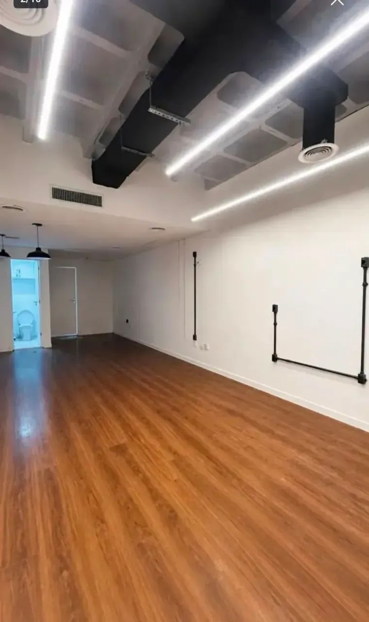 Alugo - CEO, sala com 36m, ar dutado