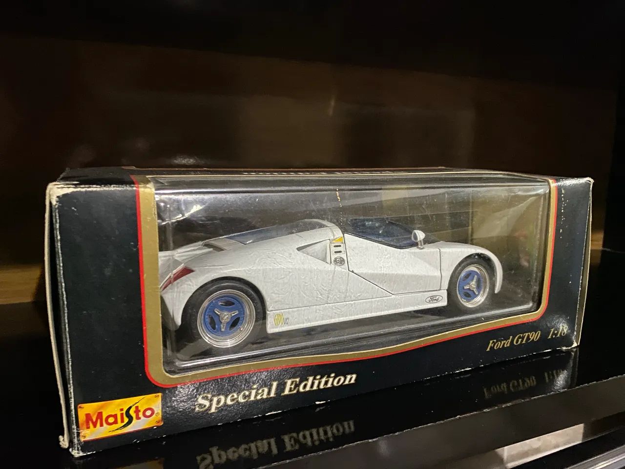 Ford GT90 Maisto 1/18 Antigo  - Foto 2