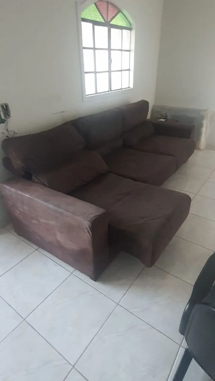 Sofá da marca lider todo em ferro 