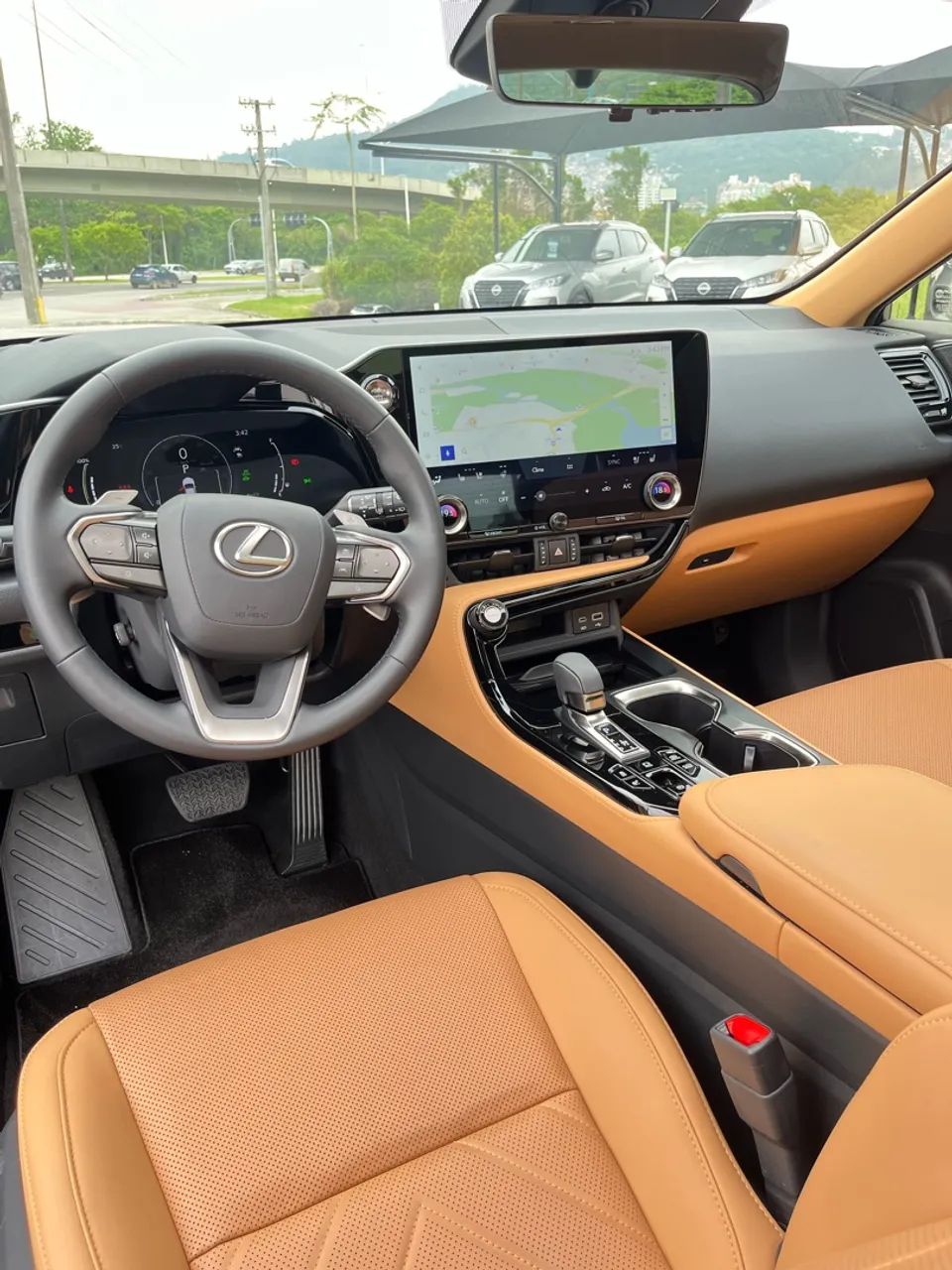 Lexus NX-450h+ AWD 2.5 16V Aut. (Híbrido), foto 8 de 14