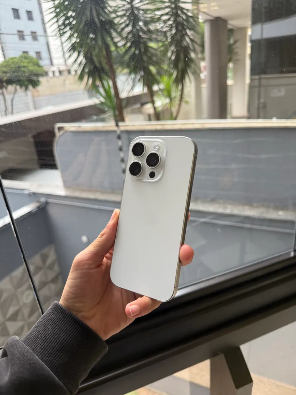 IPHONE 16 pro  - Foto 2