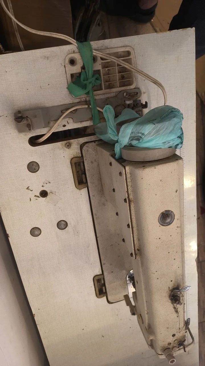 Máquina de costura reta - Foto 2