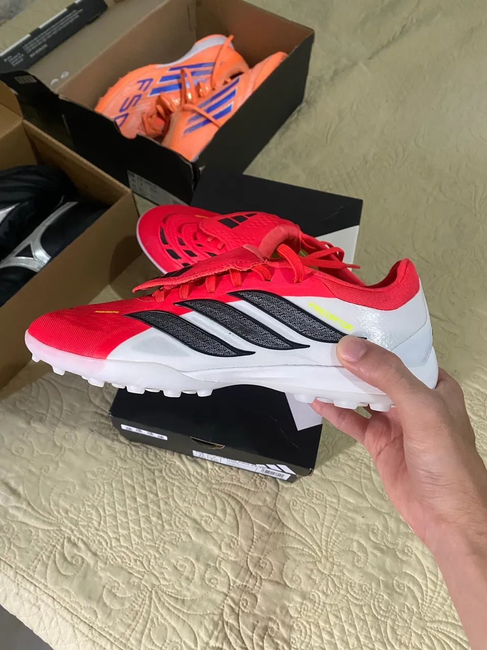 Chuteira Adidas Predator Pro TF Society Tamanho 40 - Calçados