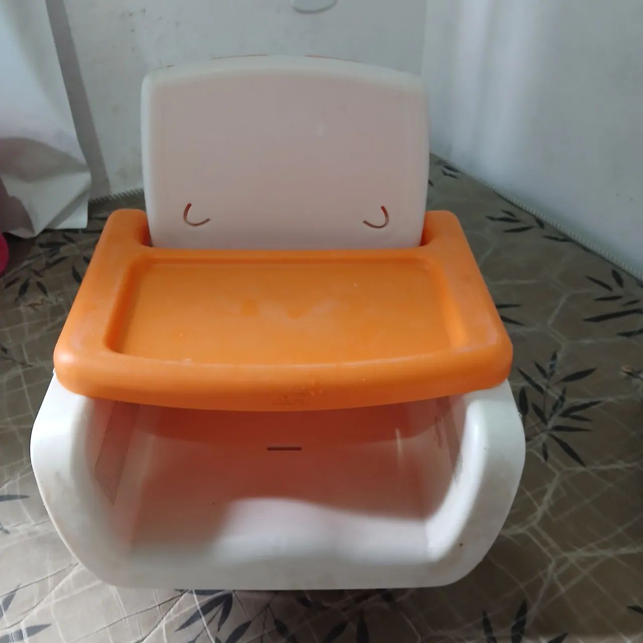 Cadeirinha de alimentação 