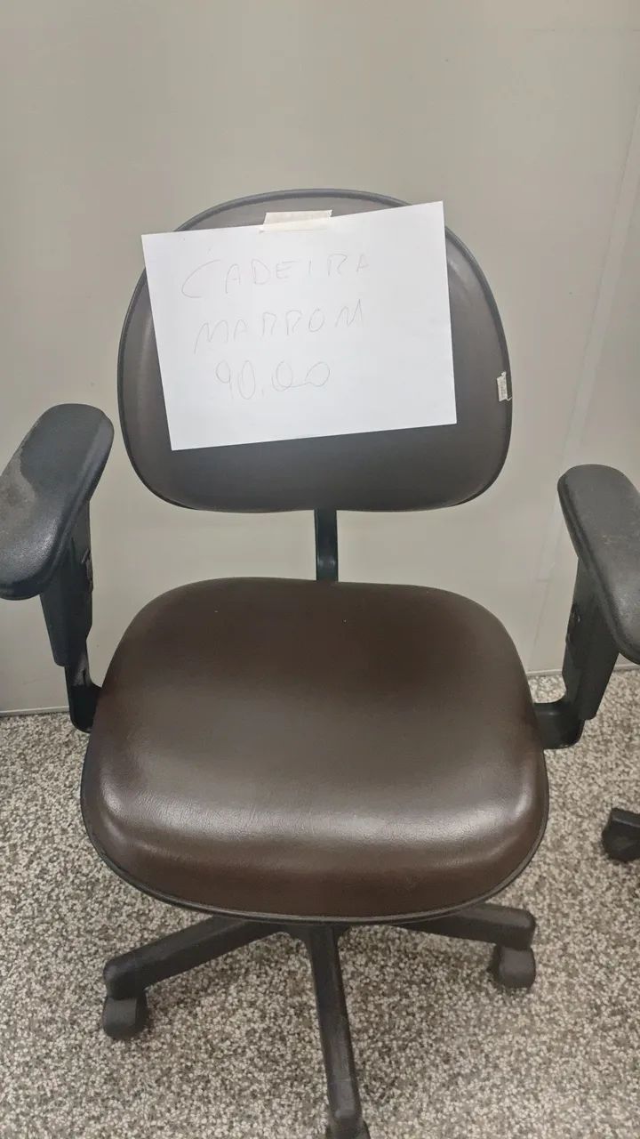 Móveis de escritório