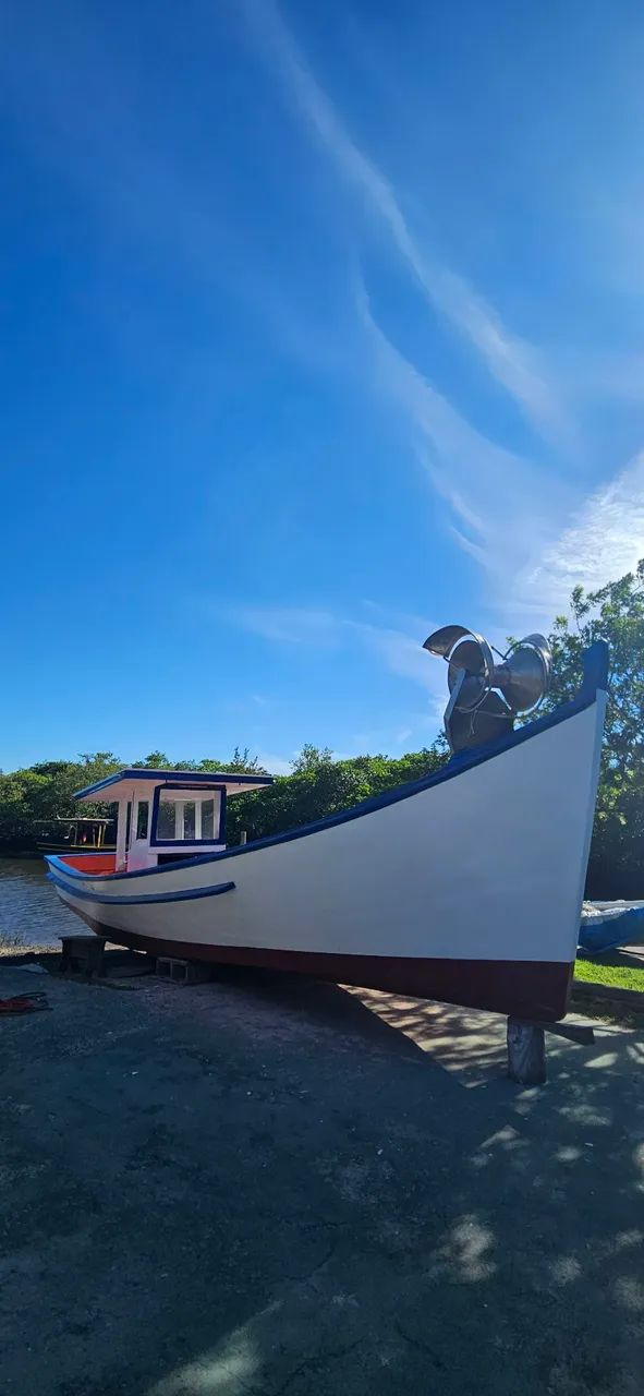Barco bote chalupa motor mwm 4cc, envenenado 02/2026, parte elétrica nova.