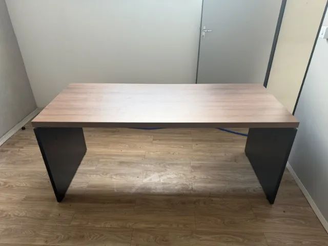 Mesa escritório / café madeira reforçada