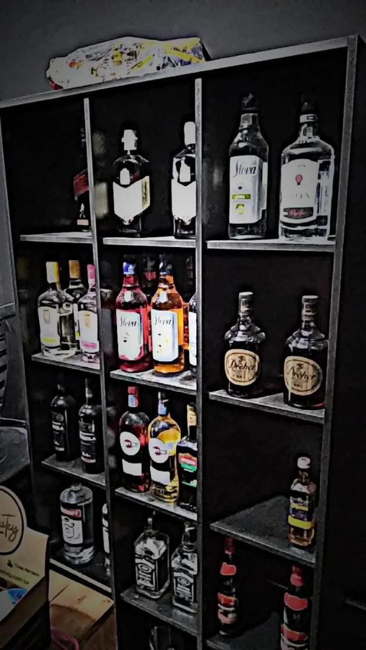 Estantes e expositor