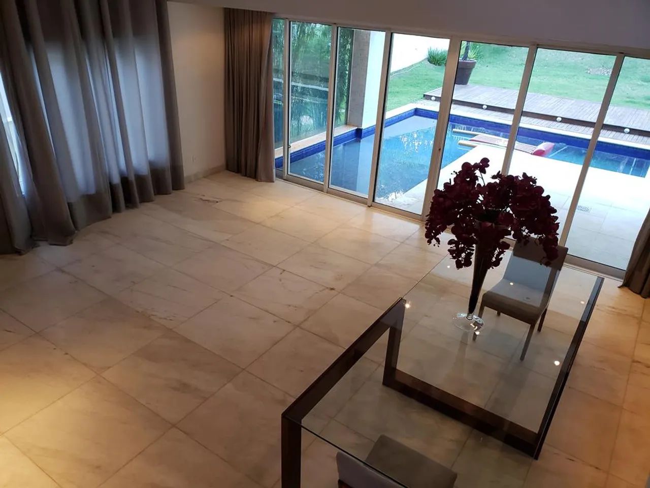 Casa para alugar de 5 quartos em Alphaville - Nova Lima - Belo Horizonte - MG - Foto 2