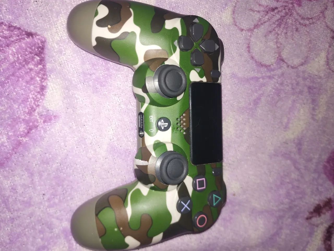Controle via bluetooth/ps3/ps4/ps5.