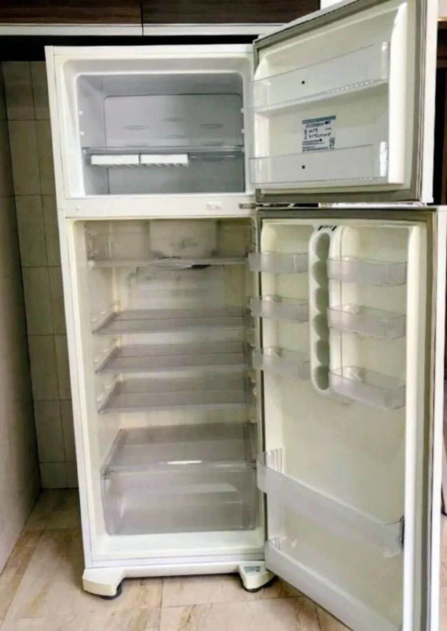 Geladeira Eletrolux  - Foto 2