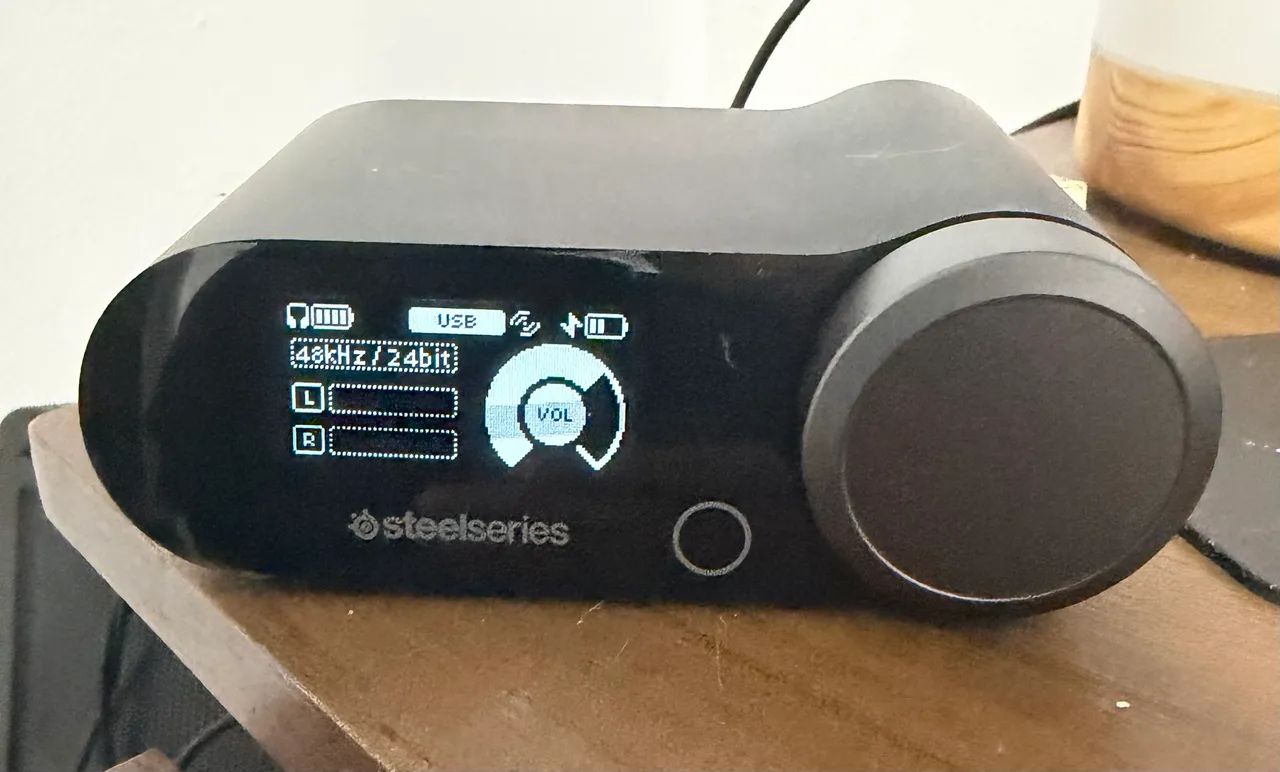 SteelSeries Arctis Nova Pro Wireless Xbox - Completo, pouco uso - Foto 3