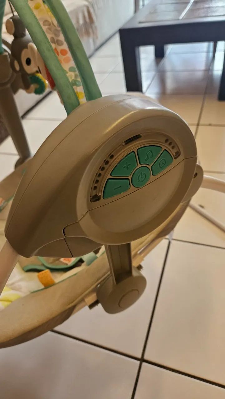 Cadeira de balanço automático musical para bebê  - Foto 2