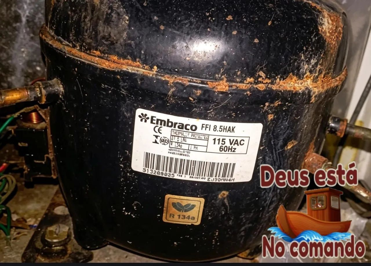  "Compressor Embraco 1/4 funcionando (com marcas de ferrugem)".