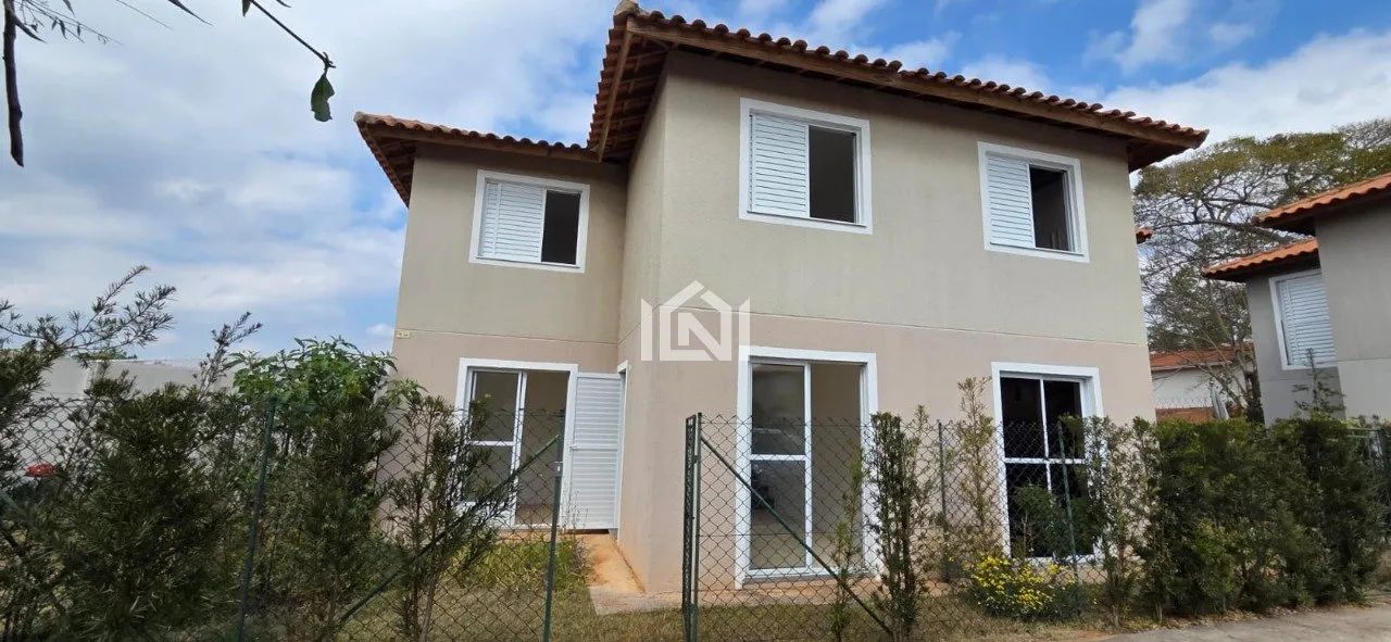 Casa à venda no condomínio Encantada