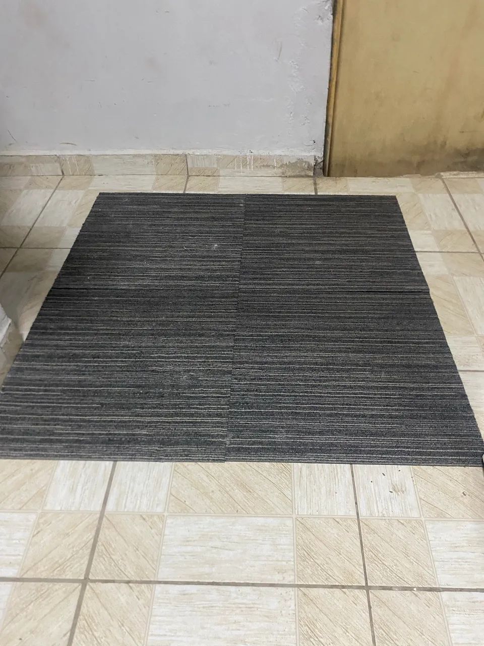 Carpete 50x50 130m2 - Foto 2