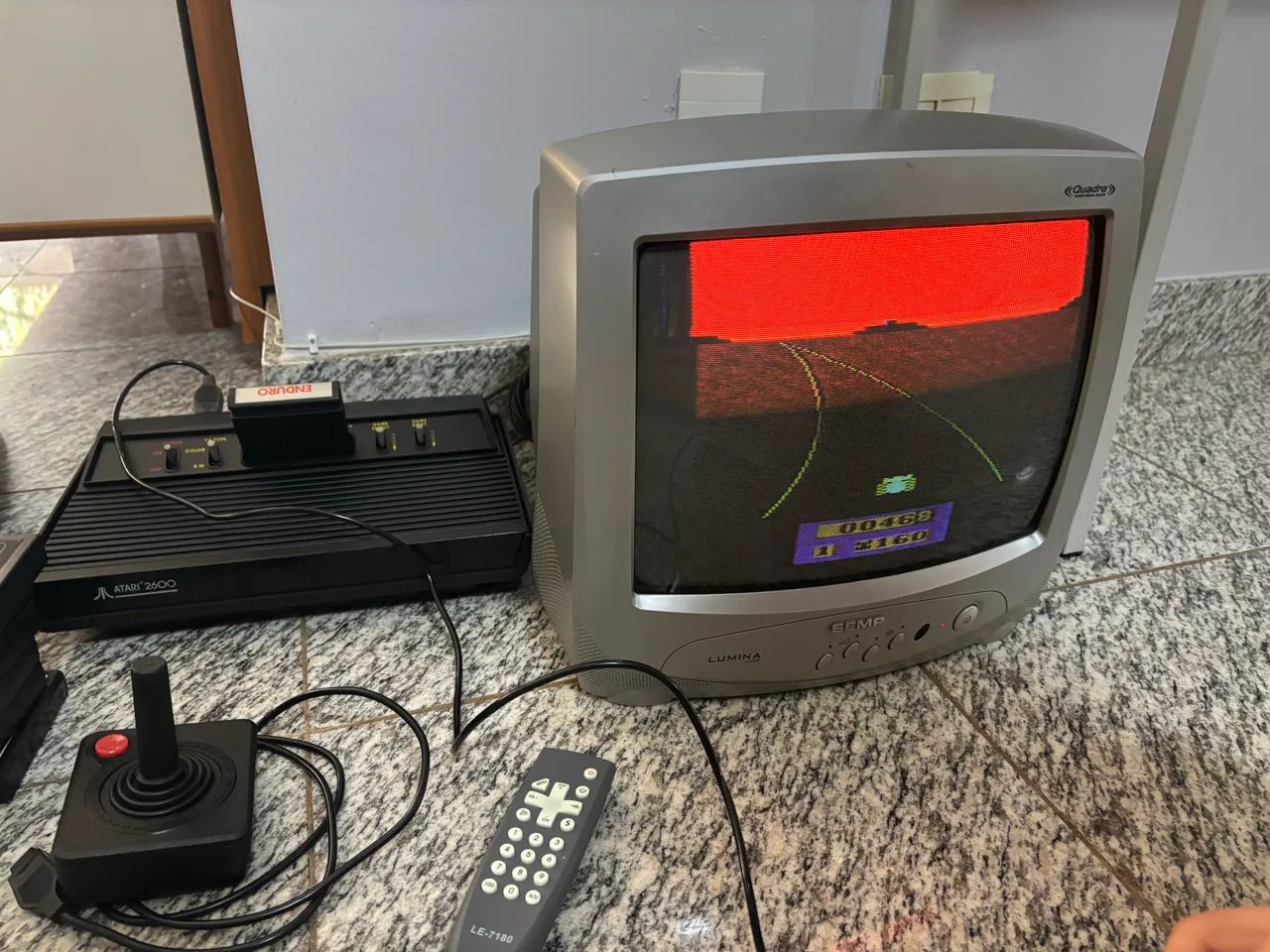 Atari 2600 Original com Joystick e Jogo - Foto 2