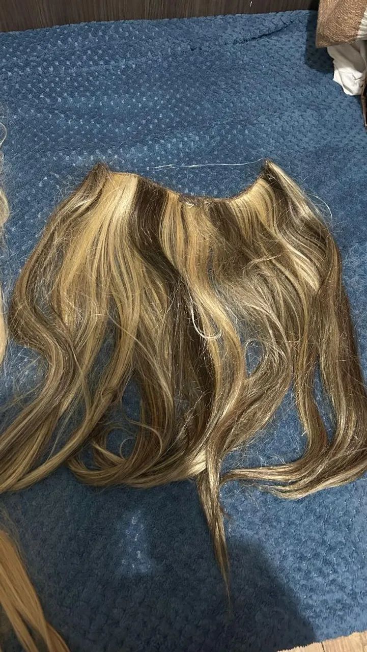  3 conjuntos apliques de cabelo do tipo tic-tac com cinco clipes de metal para fixação.  - Foto 4