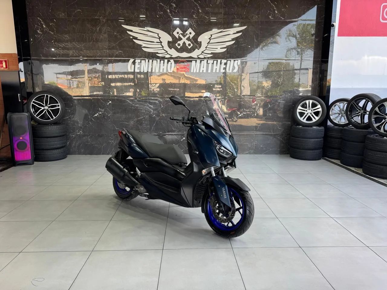 YAMAHA XMAX 250 CONNECTED ABS