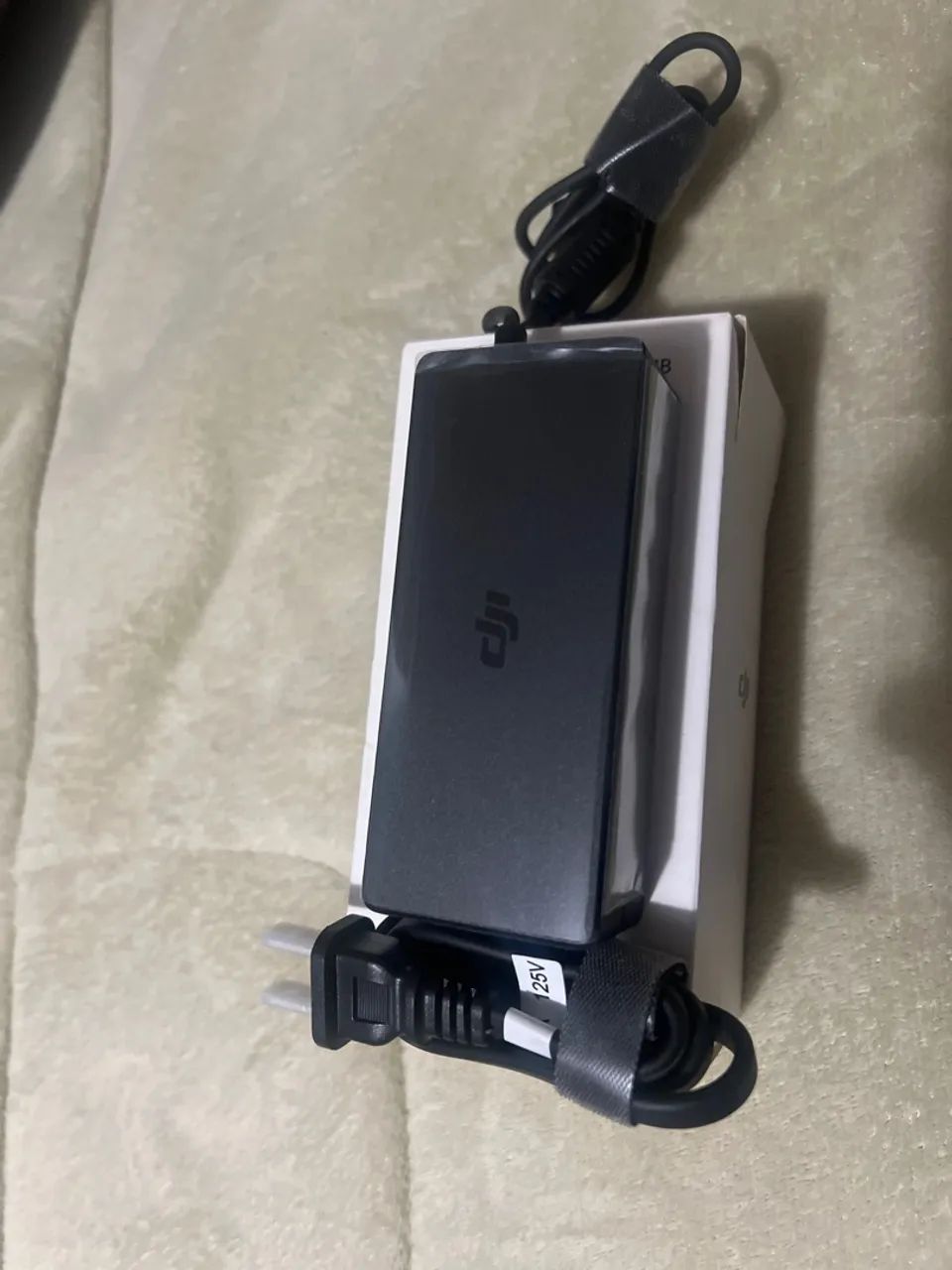 Carregador para drones DJI novo