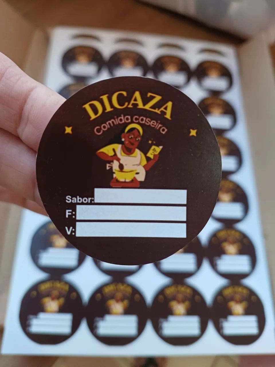 Adesivo personalizado65093132048129122