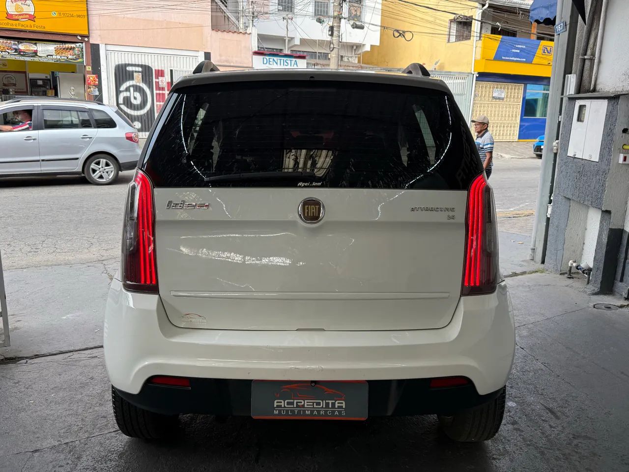 Fiat Idea Attractive 1.4 Fire Flex 8V 5P 2013 - Foto 5