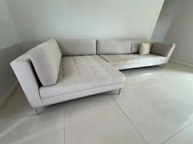 Sofa sala de TV - 2 Módulos 2,40m x 0,87m e  1,60m x 1,33m