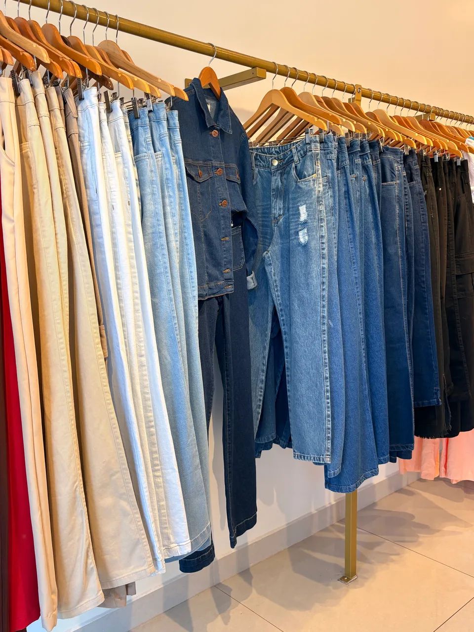 LOJA DE ROUPAS FEMININAS COMPLETA - IBIPORÃ/PR - Foto 5