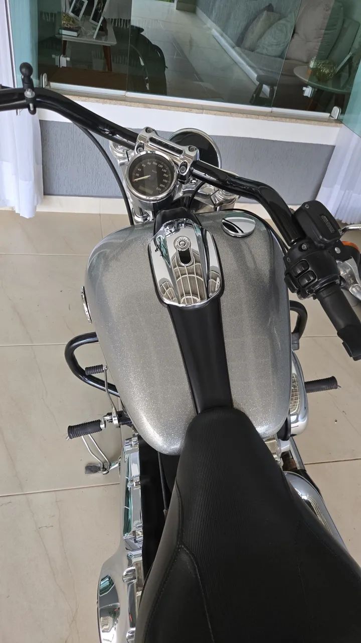 Harley Davidson Breackout 2015 - Foto 4