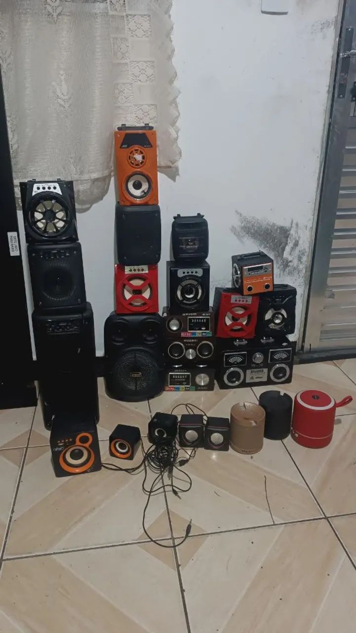 Lote de caixinha de som para consertar 