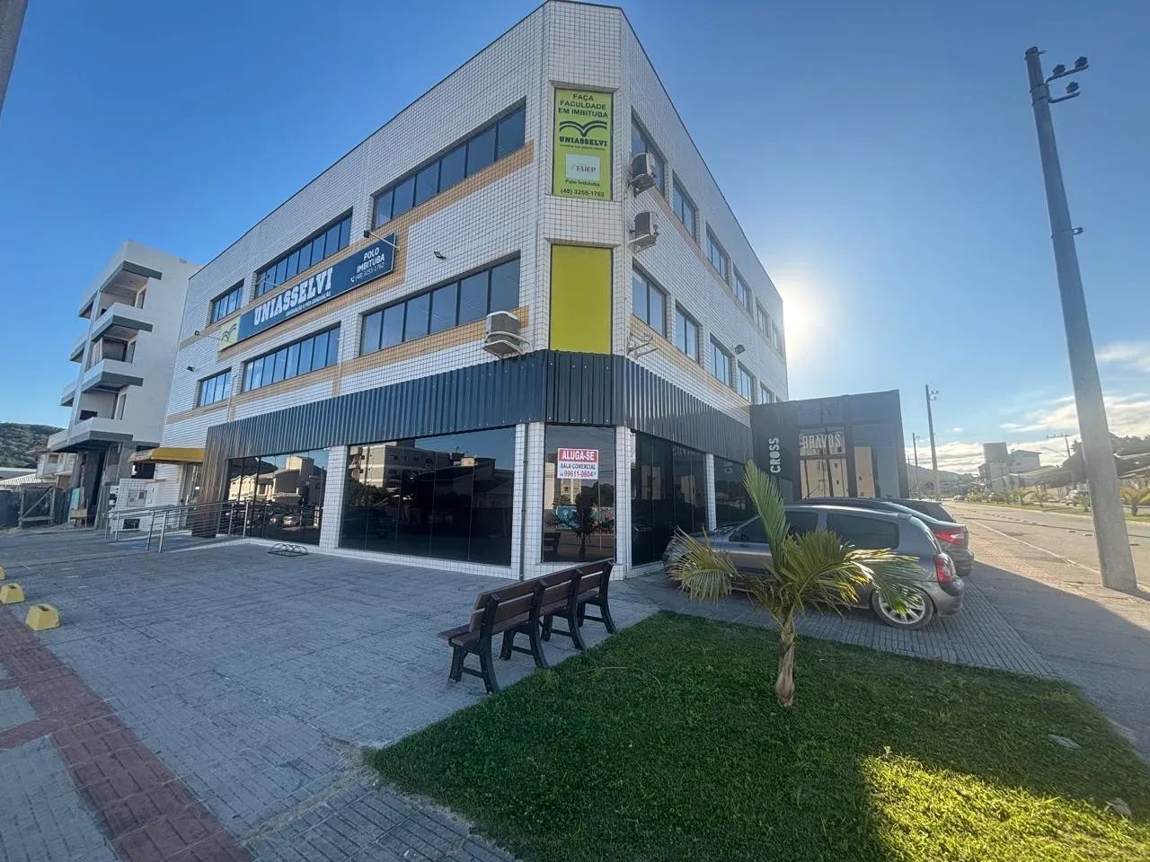 Comercial para Locação em Imbituba, Centro, 3 banheiros