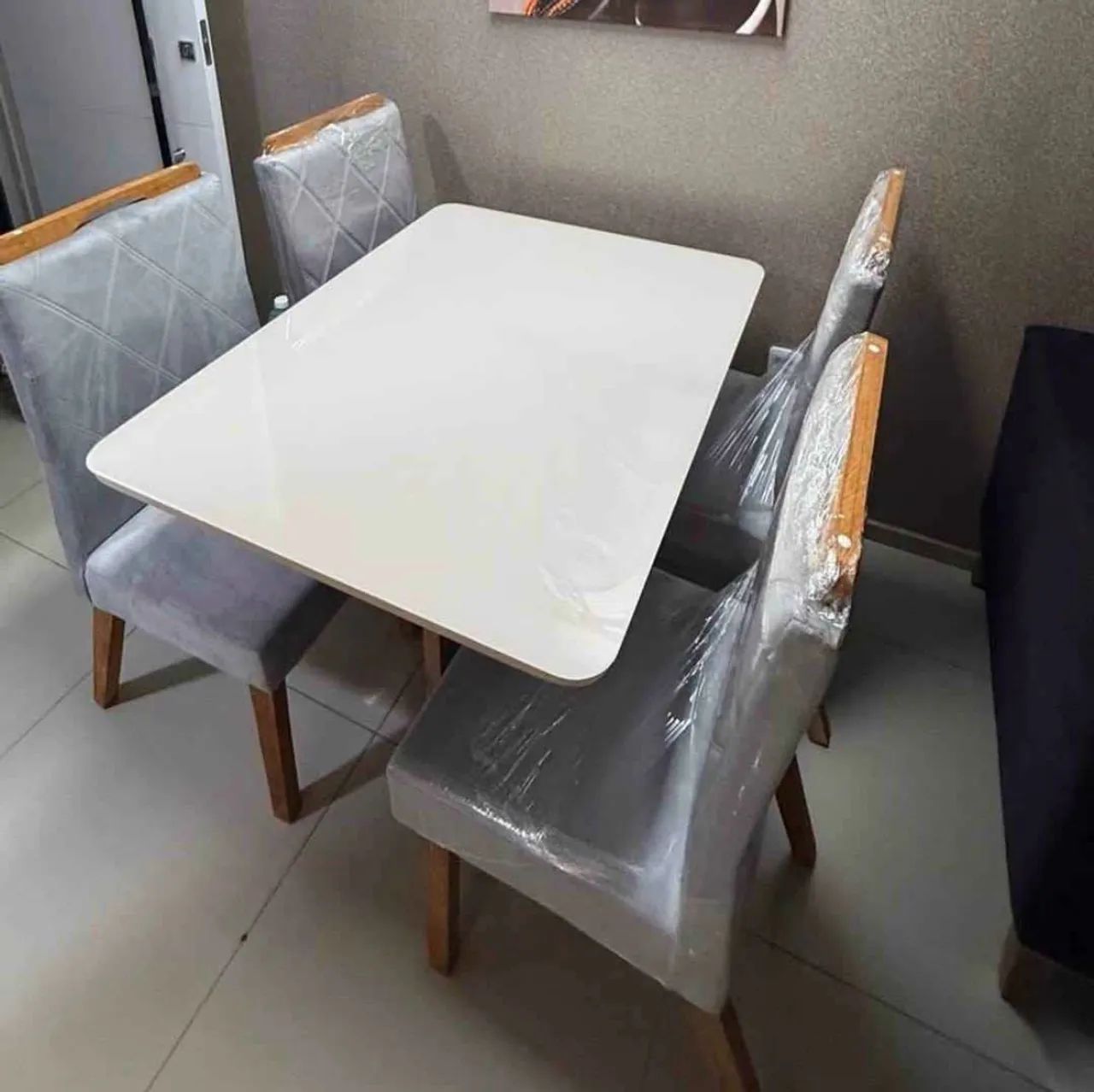     ? Transforme Sua Casa com Nossa Mesa de Jantar - Foto 3