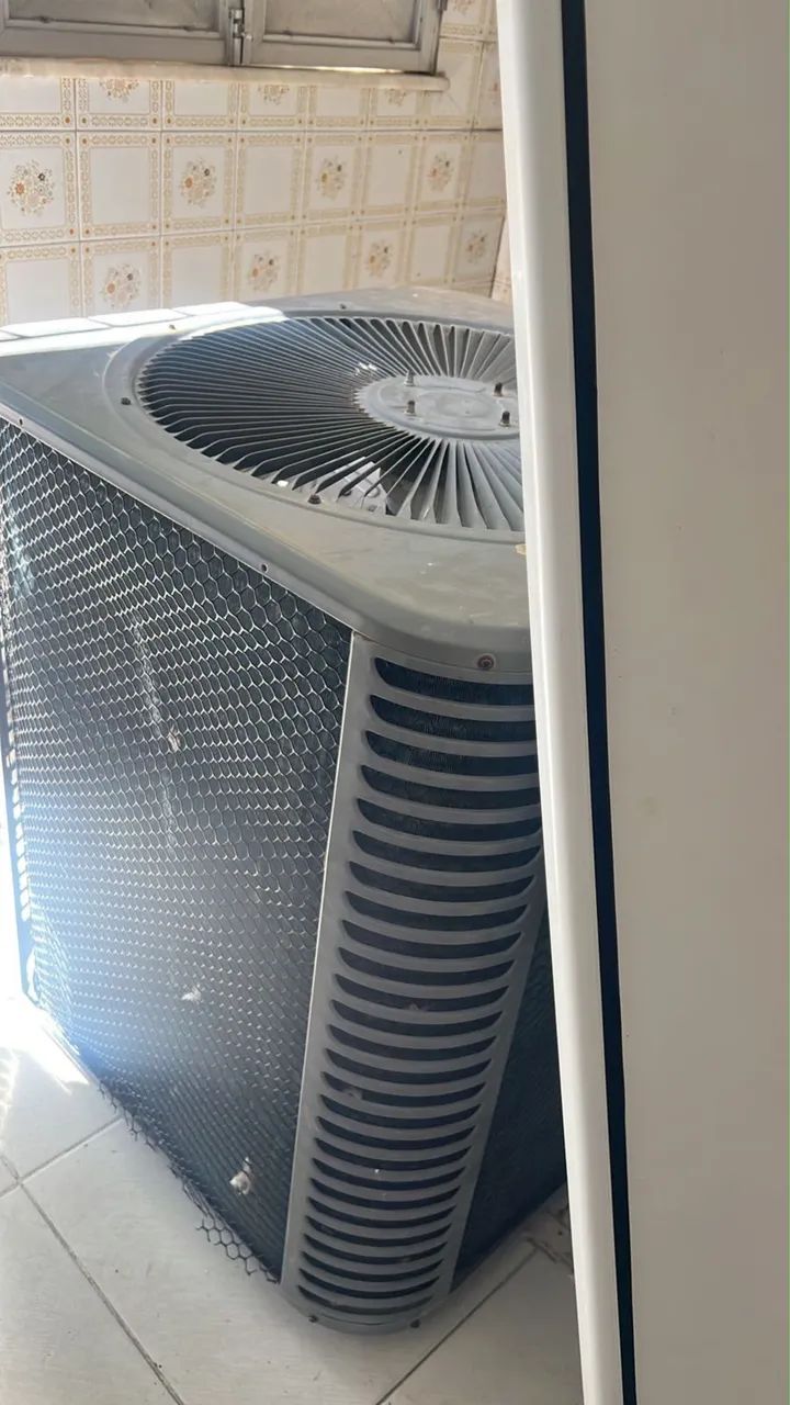 Ar condicionado 60mil btus inverter novíssimo - Foto 2