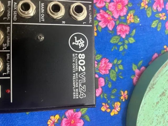Mesa de Som Mackie 802