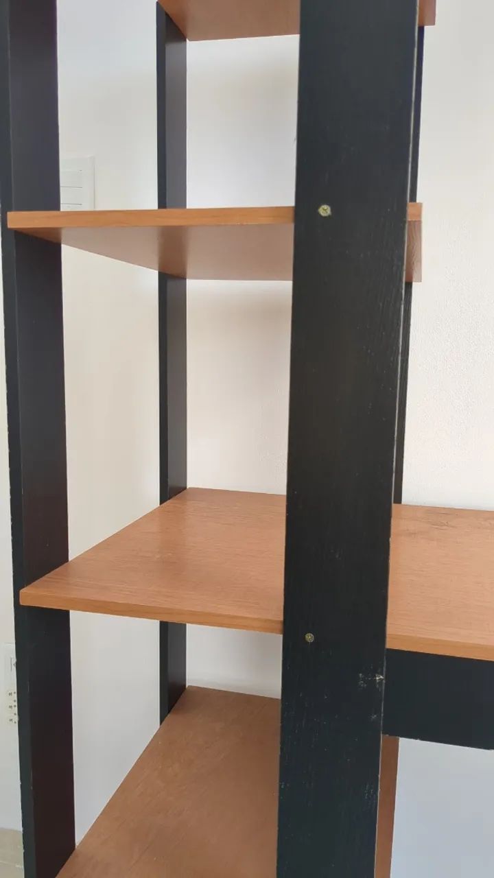 Escrivaninha moderna de madeira - Foto 2