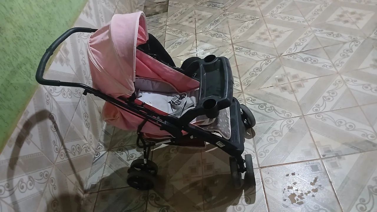 Carrinho de bebe e cadeirinha  - Foto 3
