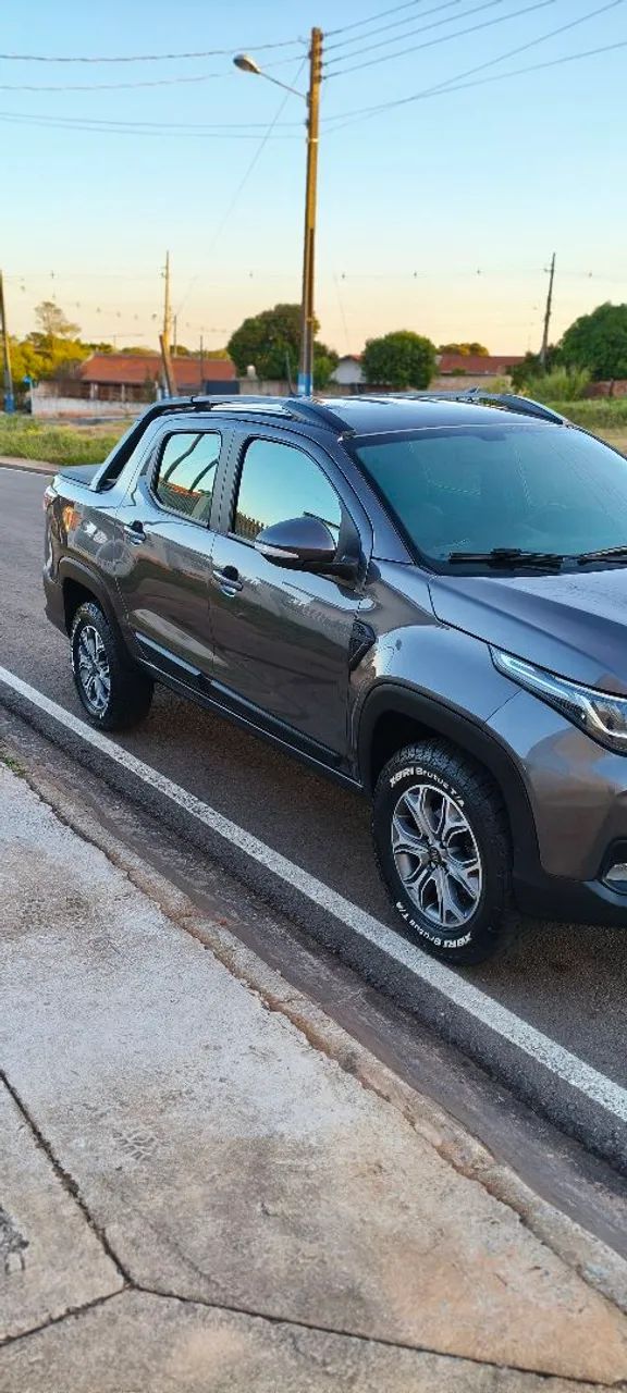 Fiat Strada Volcano 1.3 Flex 8V CD Aut. 2022 - Foto 3