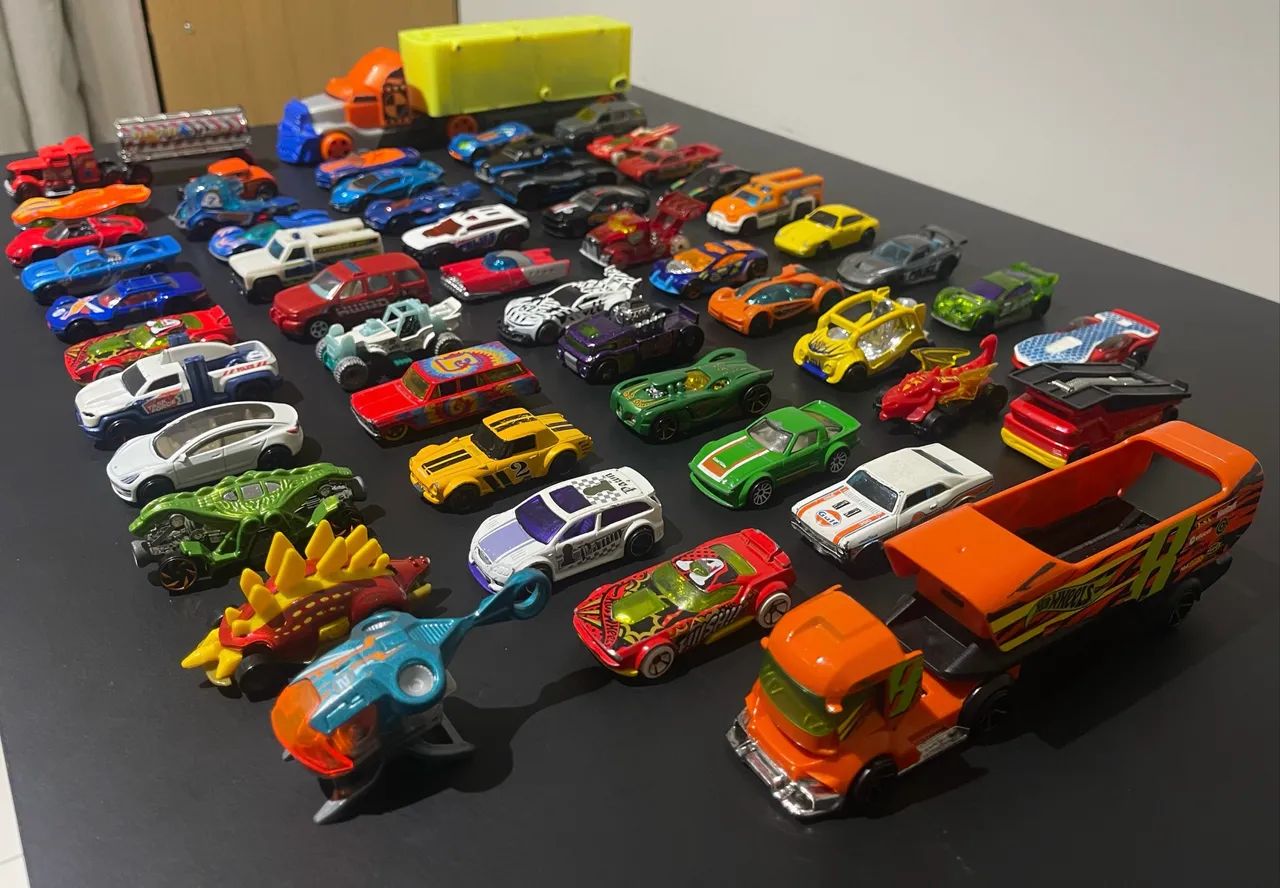Coleção hot wheels diversos modelos  - Foto 2