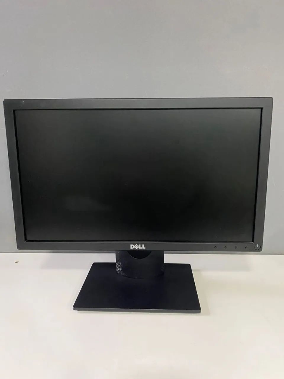 Monitor DELL VGA Displayport 19" SEMINOVO